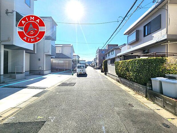 【外観】前面道路含む現地の写真です。