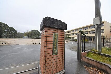 筑紫野市立筑紫小学校 徒歩1711m