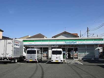 ファミリーマート 府中本宿町店 350m(徒歩5分)