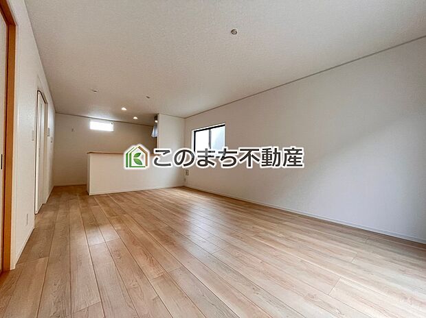 同社施工物件写真。※建具やフローリング、その他仕様が異なる場合がございます。