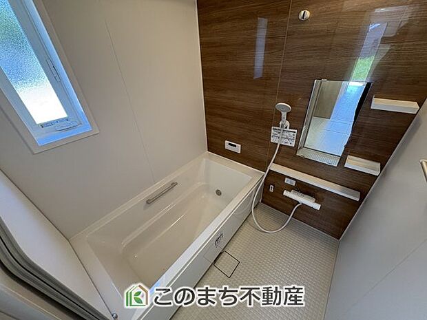 【風呂】足を延ばしてゆったり入れる一坪風呂♪1日の疲れを癒してください♪