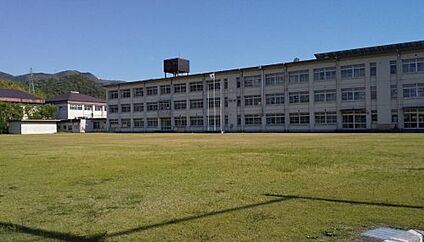 彦根市立鳥居本中学校 徒歩347m
