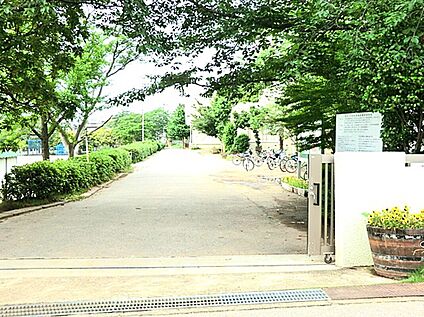 増尾西小学校 300m