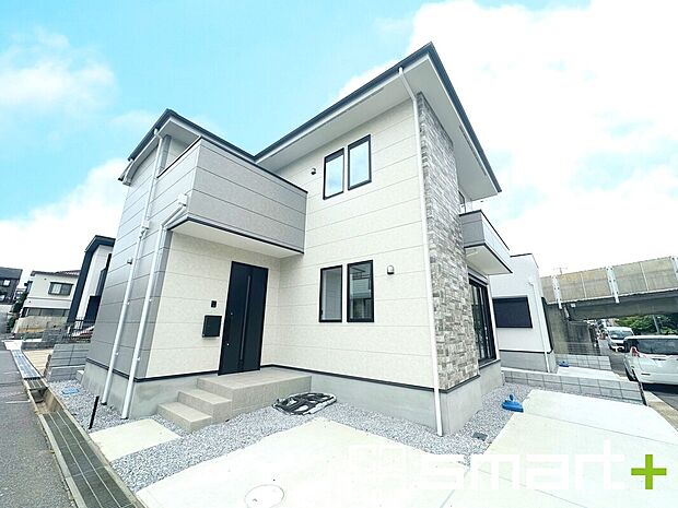 【~お問合せはお気軽に~】・お仕事帰りの遅い時間や短時間のご案内、不動産会社に休みの多い水曜日などでもご対応可能です。
・ぜひお気軽にお問合せくださいませ。お待ちしております!(1号棟)