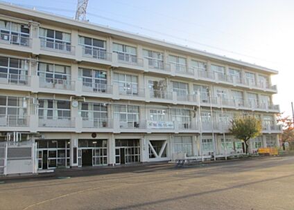 横浜市立東汲沢小学校 徒歩332m