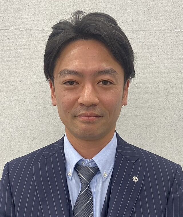 スタッフ