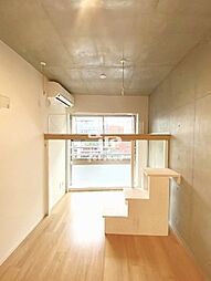 京急本線 大森町駅 徒歩4分の賃貸マンション 5階ワンルームのリビング/ダイニング