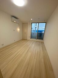 FLAT WHITE 1階ワンルームのリビング/ダイニング