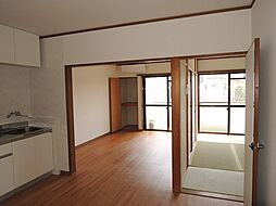 居間