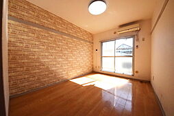 多摩都市モノレール 大塚・帝京大学駅 徒歩8分の賃貸マンション 1階1Kのリビング/ダイニング