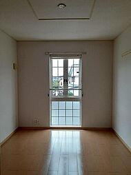 ルーツ 2階2LDKのリビング/ダイニング