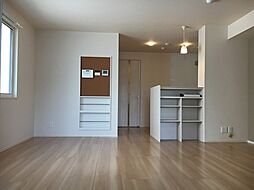 グレイスコートA棟・B棟　A棟 2階1LDKのリビング/ダイニング