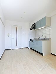 ロイヤルハイツ清鳳 301 3階1DKのリビング/ダイニング