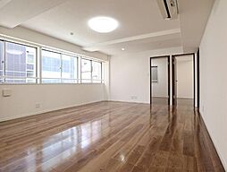 YDビルディング 3階3LDKのリビング/ダイニング