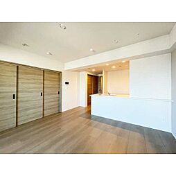 東京メトロ丸ノ内線 西新宿駅 徒歩5分の賃貸マンション 10階1SLDKのリビング/ダイニング