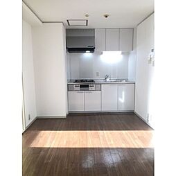 カワトコーポラス 地下3階3DKのリビング/ダイニング