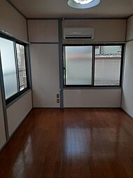 居間