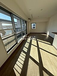 JR山手線 田町駅 徒歩13分の賃貸マンション 4階2LDKのリビング/ダイニング