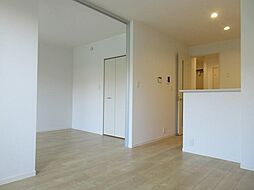 ポミエ川崎 1階1LDKのリビング/ダイニング