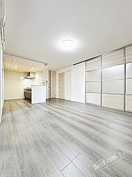 パサログランデ三条通 102 1階2LDKのリビング/ダイニング