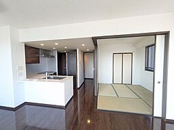 ブリリア所沢ロジュマン 4階4LDKのリビング/ダイニング