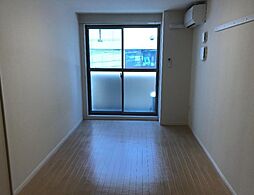 ラソス・ケイ 3階1Kのリビング/ダイニング