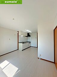 JR紀勢本線 宮前駅 3.4kmの賃貸マンション 3階3LDKのリビング/ダイニング