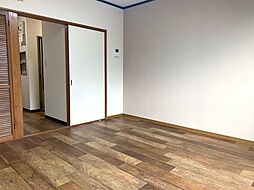 居間