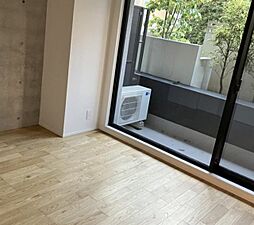 アリュイッテ富士見台 1階1LDKのリビング/ダイニング