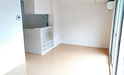 サニーウェル 1階1LDKのリビング/ダイニング