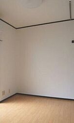 グリュックハイツ 1階ワンルームのリビング/ダイニング