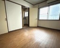 セブンハイツ春日 1階1Kのリビング/ダイニング