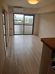 クレセント三ツ木 2階2LDKのリビング/ダイニング