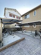 敷地内/建物