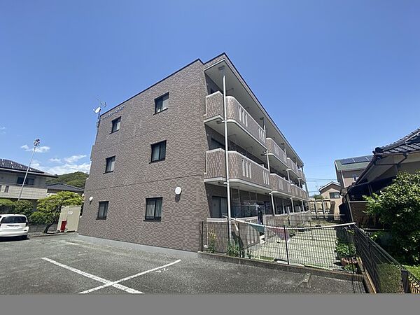 静岡県伊豆の国市寺家(賃貸マンション3DK・3階・62.81㎡)の写真 その1