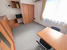 レオパレスROKA 2階1Kのリビング/ダイニング