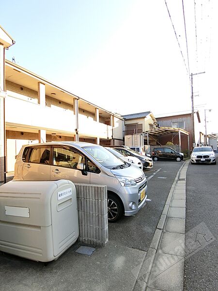 画像3:駐車場