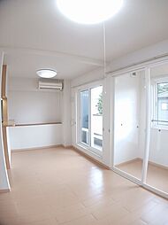 カレント・スクエア 201 2階1LDKのリビング/ダイニング