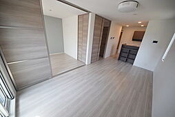 小田急多摩線 栗平駅 徒歩23分の賃貸アパート 3階3LDKのリビング/ダイニング