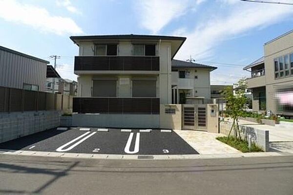ローズ　ブランシュ