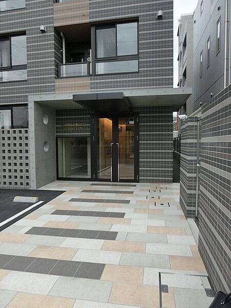 建物エントランス