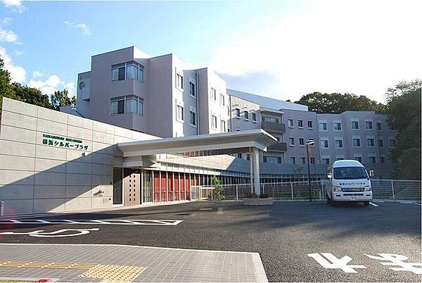 画像28:医療法人社団緑成会横浜総合病院 1535m