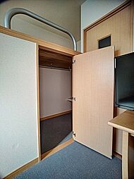 レオパレスボナール S Y 2階1Kのリビング/ダイニング