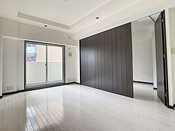 エステムプラザ神戸元町海岸通 202 2階2LDKのリビング/ダイニング