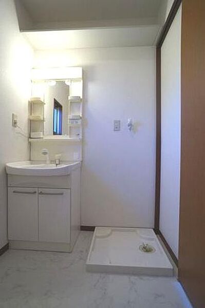 apartment 栃木県日光市木和田島1373-56
木和田島の賃貸情報を見る
物件地図