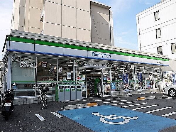 画像27:ファミリーマート和歌山県庁正門前店 835m
