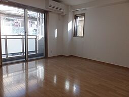 レオパレスK・Royal 2階1Kのリビング/ダイニング