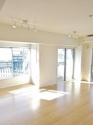 コーポサンフラワ 4階ワンルームのリビング/ダイニング