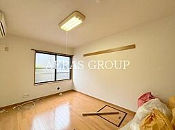 ザ・ロイヤルII 1階1Kのリビング/ダイニング