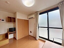 レオパレスラインホルト立石 1階1Kのリビング/ダイニング